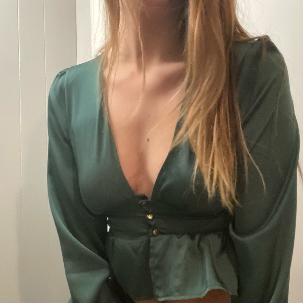 Boohoo Cropped Silk Peplum Blouse